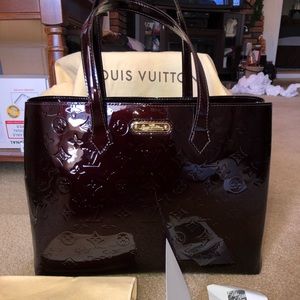 Louis Vuitton wilshire mm amarante tote